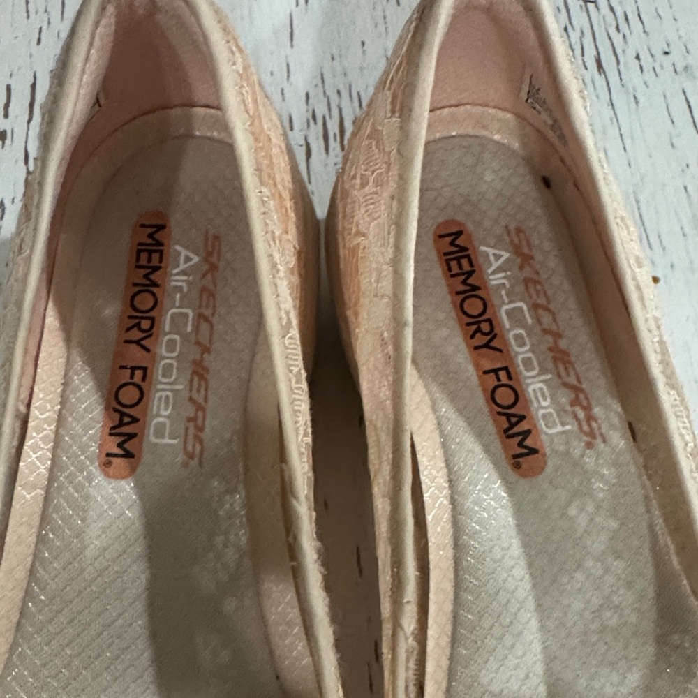 Skechers Women's Beige Lace Flats - Picture 2 of 5